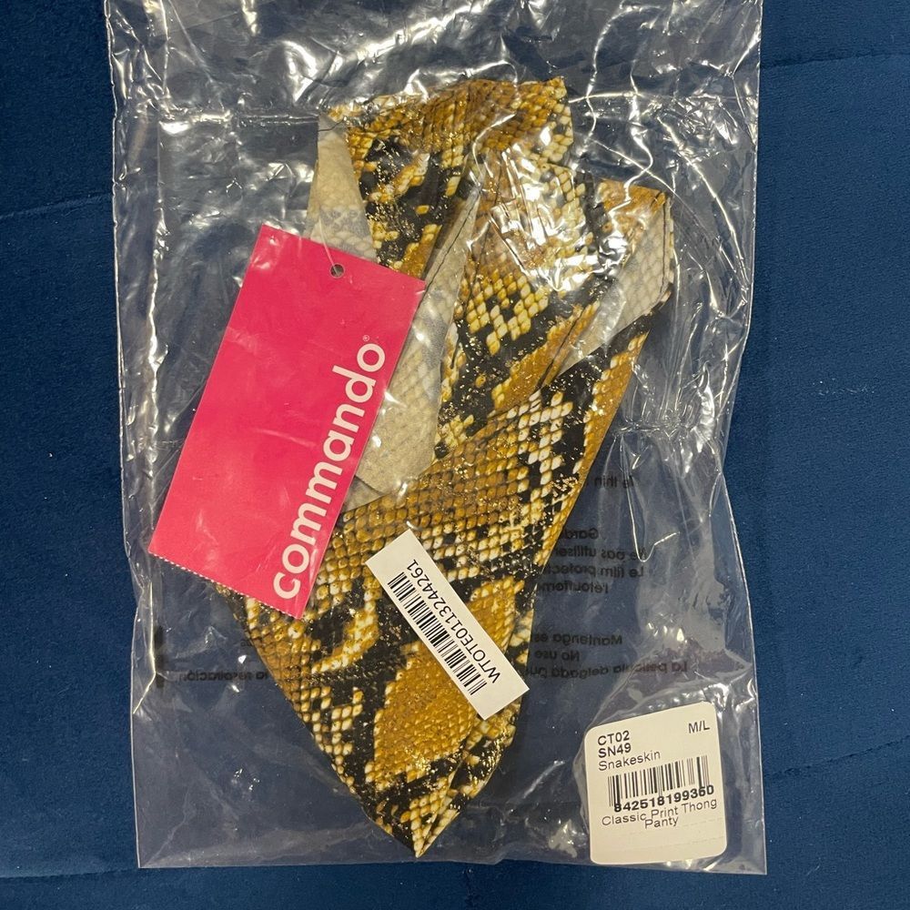 Commando NWT Gold Snakeskin Classic Thong M/L - Foil Print